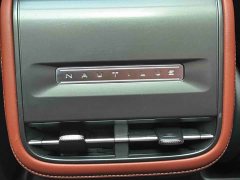 Lincoln Navigator 2023 2.0T AWD Prestige - ფოტო 11