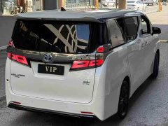 Toyota Vellfire Crown Hybrid 2.5L HV Luxury Edition - ფოტო 4