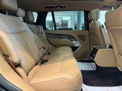 Land Rover Range Rover 3.0L V6 400PS Extended Wheelbase Prestige Edition - ფოტო 19