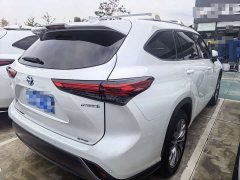 Toyota Highlander 2023 2.5L Intelligent Hybrid AWD Premium 7-Seater - ფოტო 8