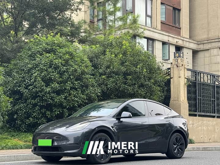 Tesla Model Y Long Range All-Wheel Drive - ავტომობილი ჩინეთიდან