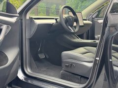 Tesla Model Y Long Range All-Wheel Drive - ფოტო 5