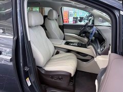 Denza BYD Denza D9 DM-i Smart Drive 1020 Four-Wheel Drive Premium - ფოტო 12