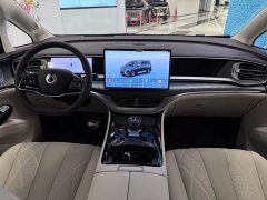 Denza BYD Denza D9 DM-i Smart Drive 1020 Four-Wheel Drive Premium - ფოტო 4