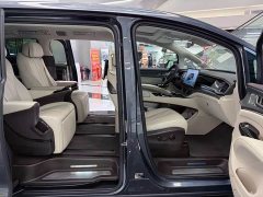 Denza BYD Denza D9 DM-i Smart Drive 1020 Four-Wheel Drive Premium - ფოტო 9