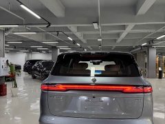 Wuling Huajing S 235km AWD Qiankun Premium Edition - ფოტო 11