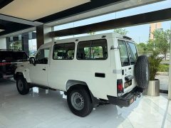Toyota Land Cruiser (Imported) LC78 4.0L Automatic - ფოტო 2