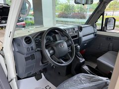 Toyota Land Cruiser (Imported) LC78 4.0L Automatic - ფოტო 3