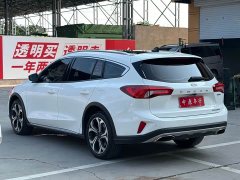 Ford Focus 2021 Estate EcoBoost 180 Automatic Hunting Tide Edition - ფოტო 17