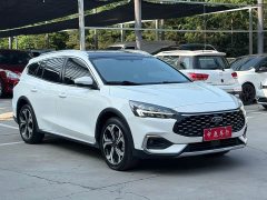 Ford Focus 2021 Estate EcoBoost 180 Automatic Hunting Tide Edition - ფოტო 3