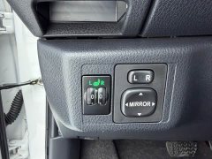 Toyota Yaris L Zhixuan X 1.5L CVT Luxury Plus - ფოტო 11