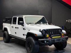 Jeep Gladiator 2022 3.6L Pioneer Edition - ფოტო 8