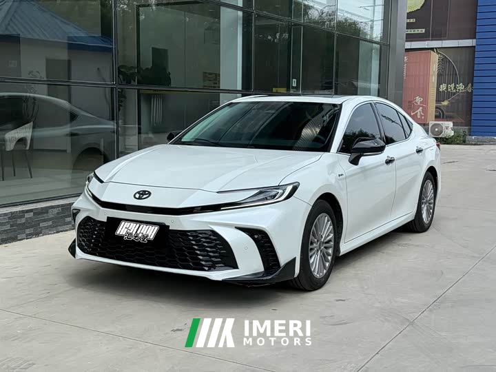Toyota Camry Hybrid 2.0L HGVP Luxury