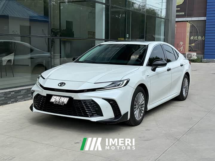 Toyota Camry 2024 Hybrid 2.0L HGVP Luxury - ავტომობილი ჩინეთიდან