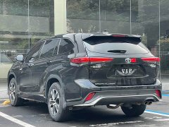 Toyota Crown Venza 2.5L HEV FWD Elite - ფოტო 10