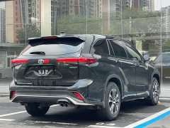 Toyota Crown Venza 2.5L HEV FWD Elite - ფოტო 12