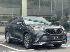 Toyota Crown Venza 2.5L HEV FWD Elite - ფოტო 2