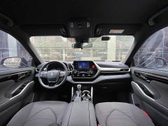 Toyota Crown Venza 2.5L HEV FWD Elite - ფოტო 6
