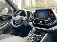 Toyota Crown Venza 2.5L HEV FWD Elite - ფოტო 9