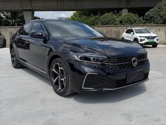 Volkswagen Passat Outstanding Edition 380TSI Dragon Ascendant Version - ფოტო 3