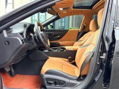 Lexus ES 2022 300h Premium Edition - ფოტო 4