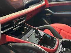 Porsche Cayenne 3.0T Aspiration Edition - ფოტო 3