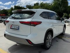 Toyota Highlander 2022 380T AWD Luxury 7-Seater - ფოტო 8