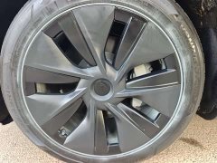 Tesla Model Y Rear-Wheel Drive - ფოტო 11