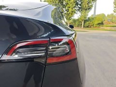 Tesla Model Y Rear-Wheel Drive - ფოტო 13