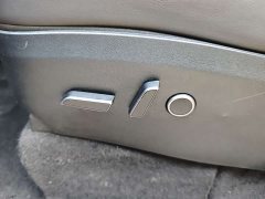 Tesla Model Y Rear-Wheel Drive - ფოტო 14