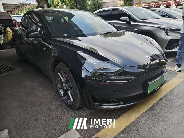 Tesla Model 3 Rear-Wheel Drive