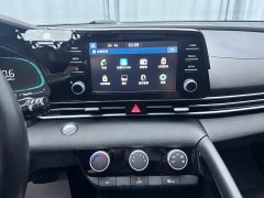 Hyundai Elantra 1.5L CVT GLX Elite - ფოტო 8