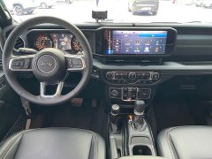 Jeep Wrangler 2024 2.0T Sahara Four-Door - ფოტო 12