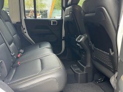 Jeep Wrangler 2024 2.0T Sahara Four-Door - ფოტო 14
