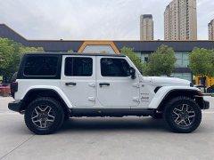 Jeep Wrangler 2024 2.0T Sahara Four-Door - ფოტო 9