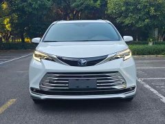 Toyota Sienna 2021 2.5L Hybrid Platinum Edition - ფოტო 2