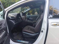 Toyota Sienna 2021 2.5L Hybrid Platinum Edition - ფოტო 4