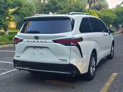 Toyota Sienna 2021 2.5L Hybrid Platinum Edition - ფოტო 7