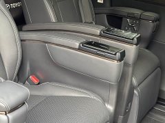 Toyota Alphard Base - ფოტო 4