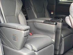 Toyota Alphard Base - ფოტო 5