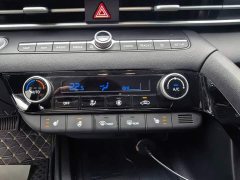 Hyundai Elantra 1.5L CVT Luxury - ფოტო 16