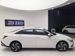 Hyundai Elantra 1.5L CVT Luxury - ფოტო 2