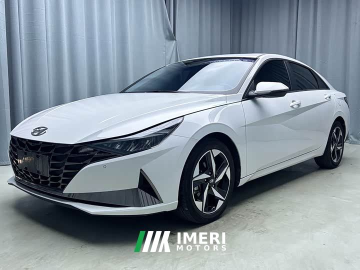Hyundai Elantra 1.5L CVT Luxury