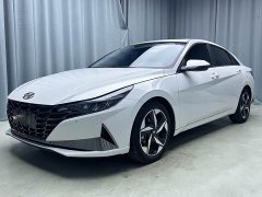 Hyundai Elantra 2022 1.5L CVT Luxury - ფოტო 1
