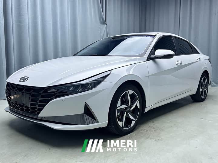 Hyundai Elantra 1.5L CVT Luxury