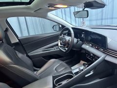 Hyundai Elantra 2022 1.5L CVT Luxury - ფოტო 12