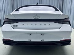 Hyundai Elantra 2022 1.5L CVT Luxury - ფოტო 18