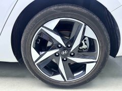 Hyundai Elantra 2022 1.5L CVT Luxury - ფოტო 20