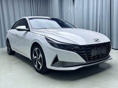Hyundai Elantra 2022 1.5L CVT Luxury - ფოტო 3