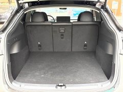 Tesla Model Y Rear-Wheel Drive - ფოტო 13
